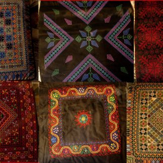 وسادة مطرزة بنقوش تراثية